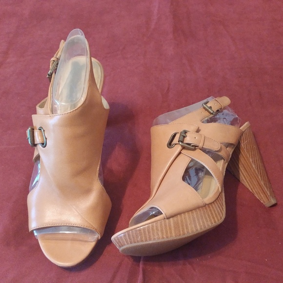 Nine West Shoes - NINE WEST TAN LEATHER 4" HEEL SHOES SZ 9